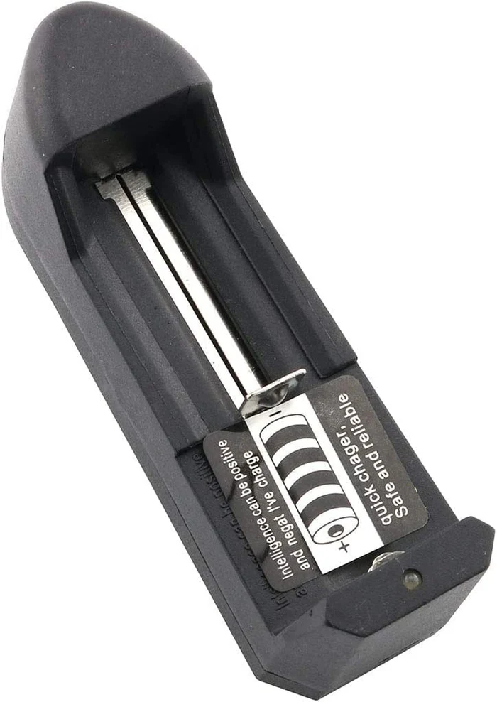 [71149] Universal Single Battery Charger Li-ion 3.7V 18650 16340 14500 Cells