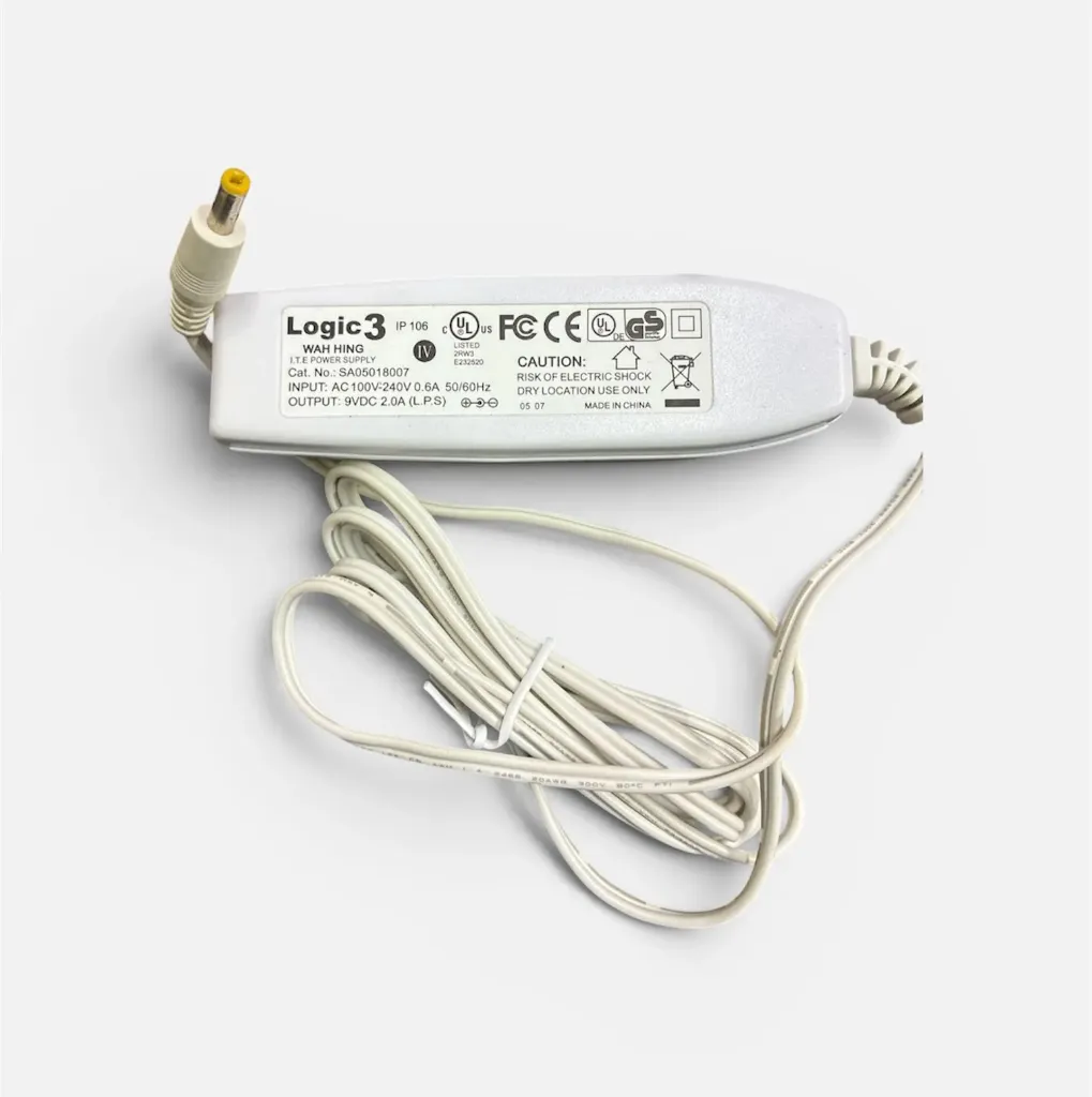 LOGIC3 IP 106 AC ADAPTER 9VDC 2A WAH HING I.T.E POWER SUPPLY